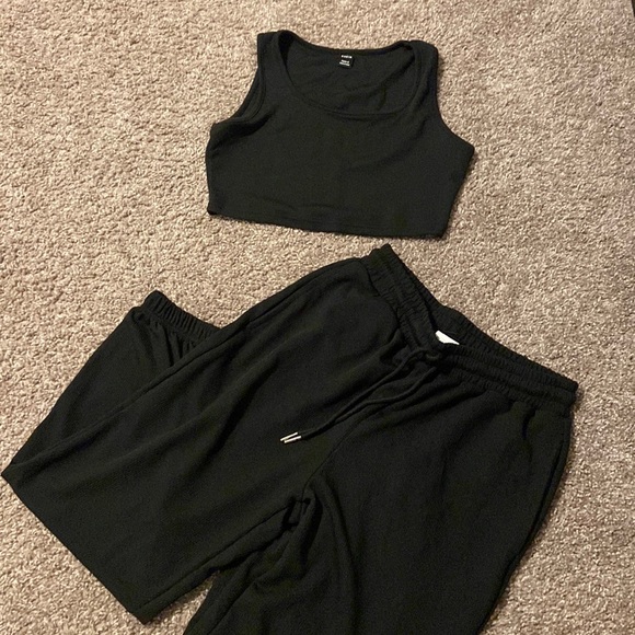 Black 2 piece set - Picture 1 of 3